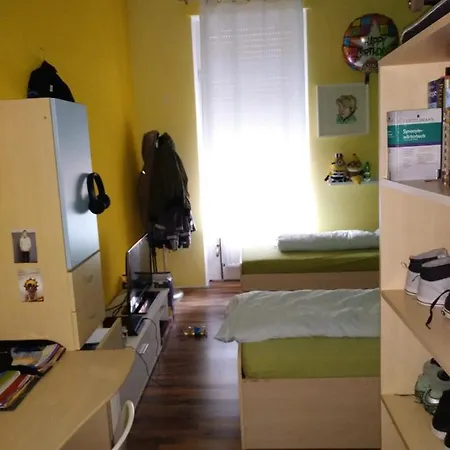 Grosses Mit Doppelbett